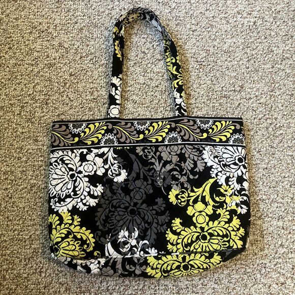 Vera Bradley Baroque Tote Bag Baroque Shoulder Black Gray White Quilted Large - Picture 1 of 9